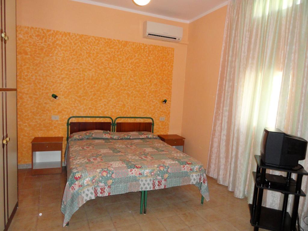 Chiaia Apartments Ponza Pokoj fotografie